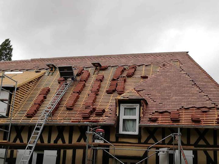 Expert en travaux de rénovation de toiture Évreux