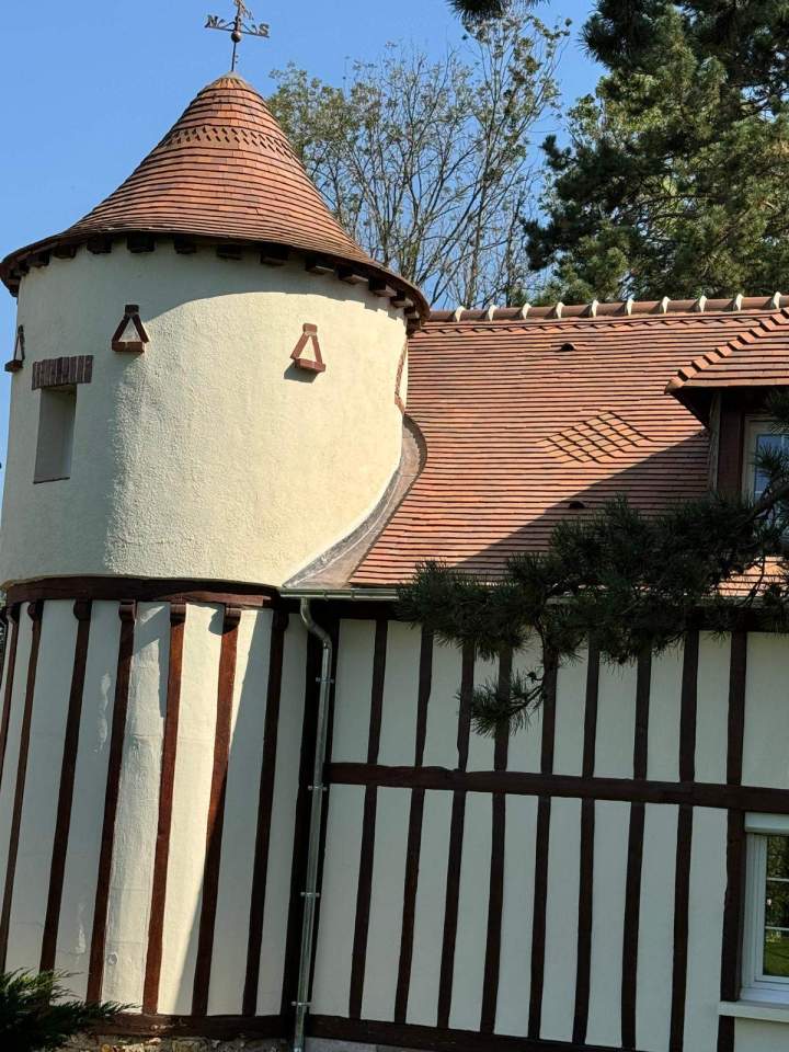 Nous remettons à neuf les bâtiments anciens.